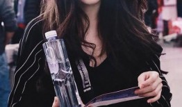 喻言最新爆料新闻,揭秘娱乐圈不为人知的幕后真相